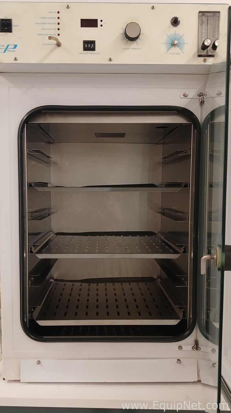 Cole Parmer 39060-10 Incubator