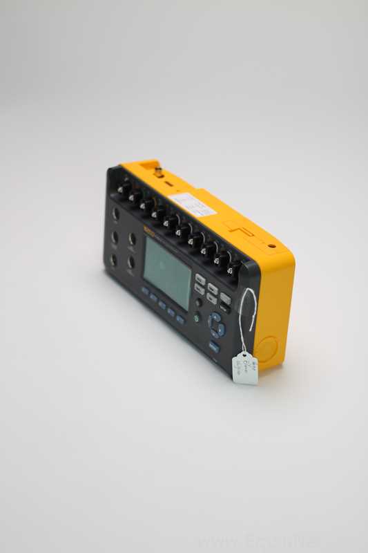 Fluke Biomedical ProSim 8 Vital Signs Simulator