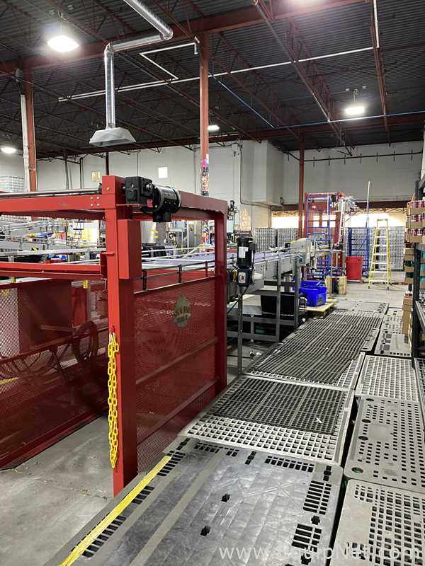 SKA Fabricating ReeB Repalletizer