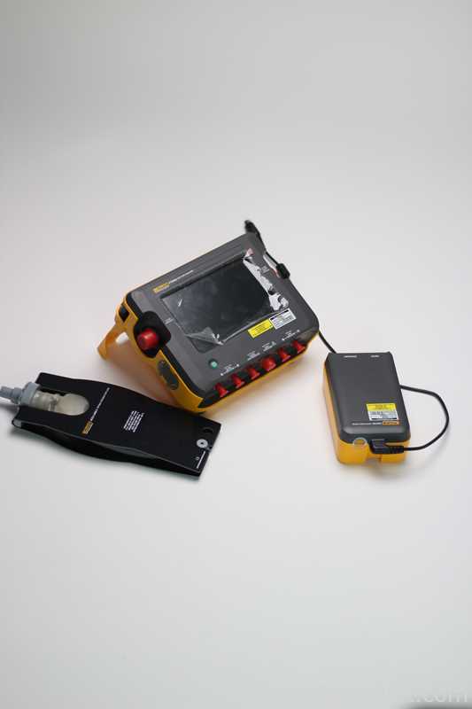 Fluke Biomedical VT900A Gas Flow Analyzer plus Fluke Biomedical Vapor Anesthesia Tester