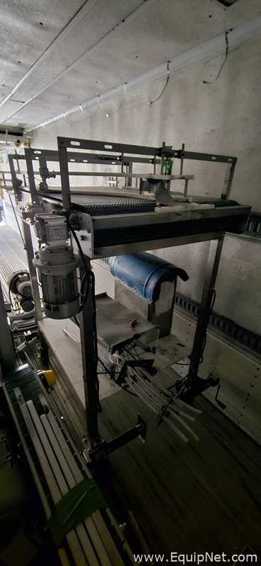 Can Depalletizer with Twist Rinse