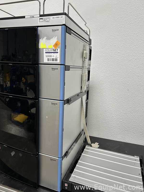 Thermo Scientific Vanquish HPLC with DAD and F Detectors