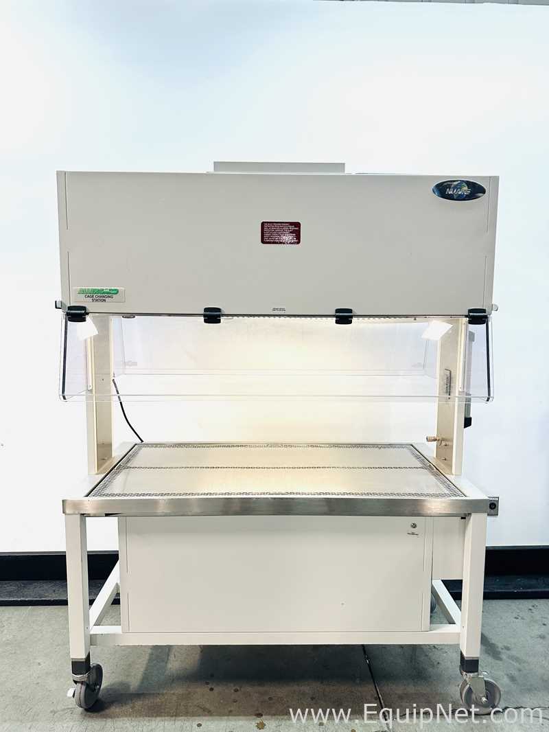 Capela de Exaustão e Fluxo Laminar Nuaire NU-S617-500
