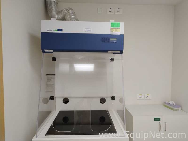 Capela de Exaustão e Fluxo Laminar Esco PW1-3A1