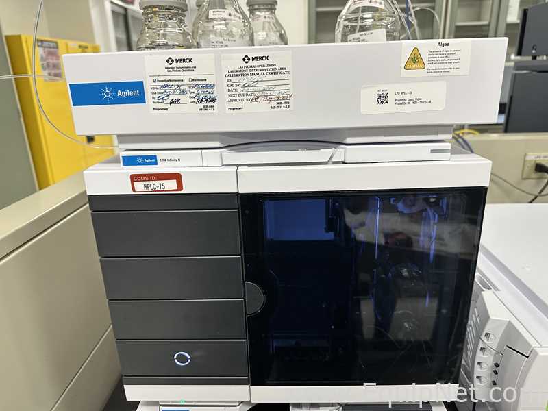 Agilent 1260 Infinity II HPLC Fluid Chromatography with Multisampler, Quat Pump, MCT and DAD WR