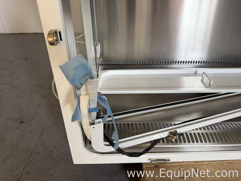Cabine de Segurança Biológica CAS Contained Air Solutions Biomat 2 1800