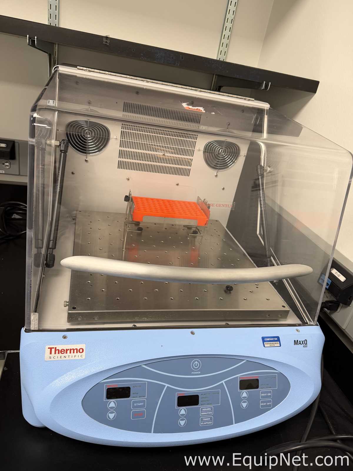 Thermo Scientific MaxQ SHKE4000-5 Incubator Shaker
