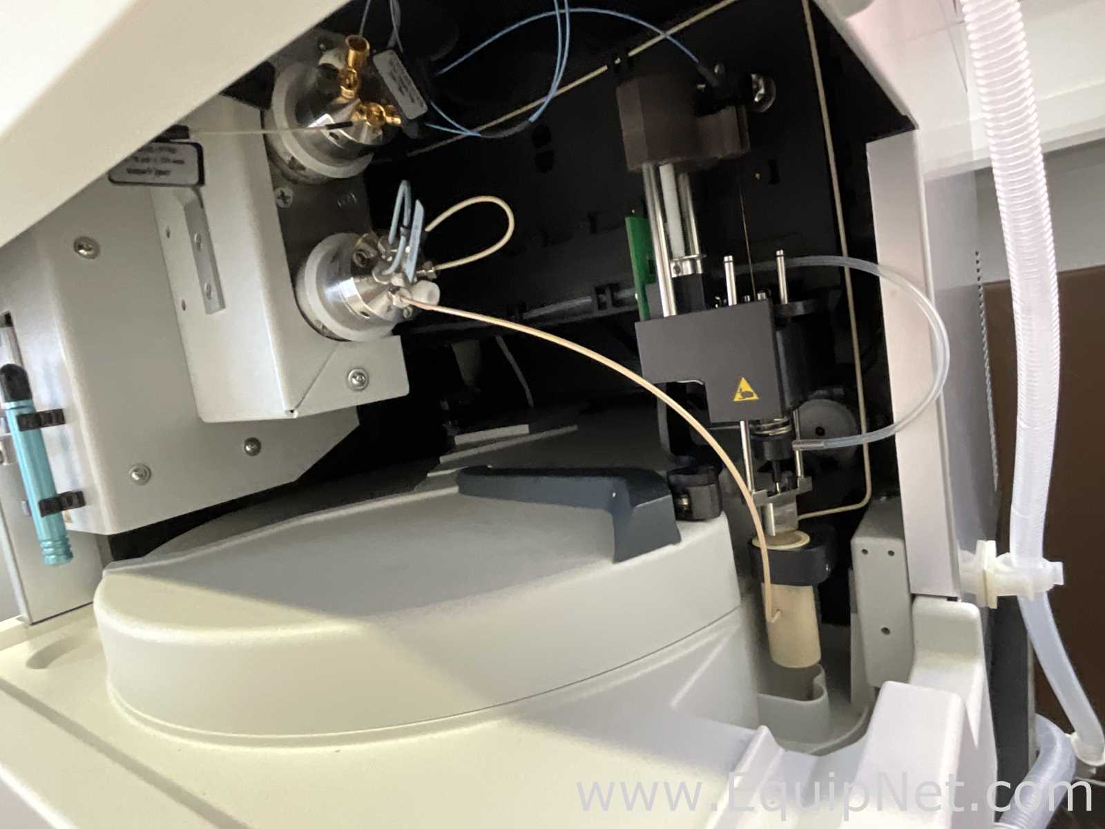 Sistema HPLC Thermo Fisher Scientific Dionex UltiMate 3000