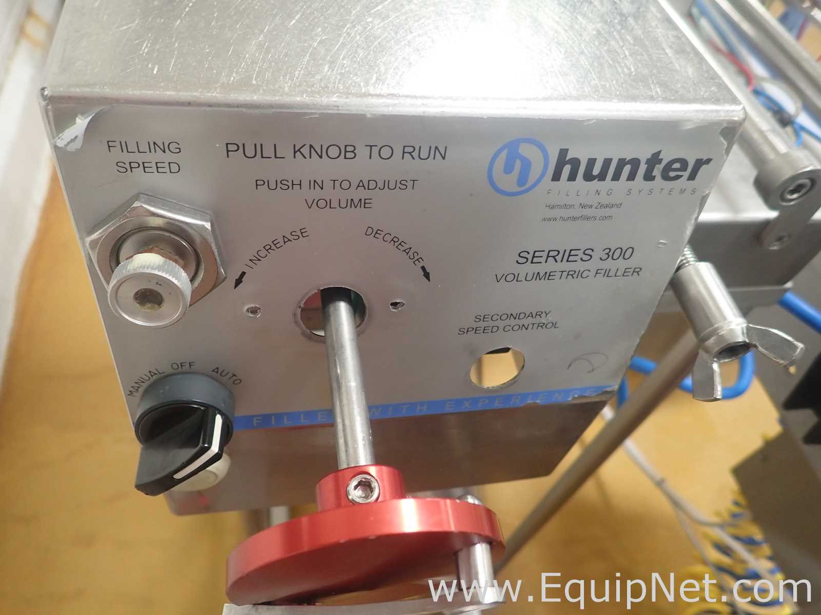 Hunter Filling Systems Series 300 Volumetric Filler