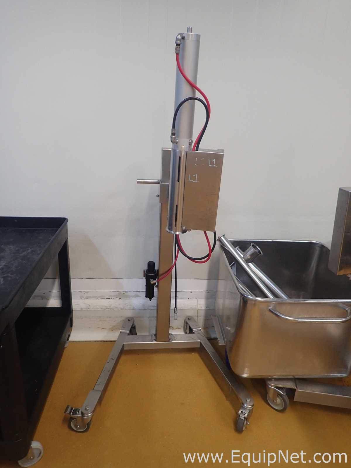 Hunter Filling Systems Series 300 Volumetric Filler