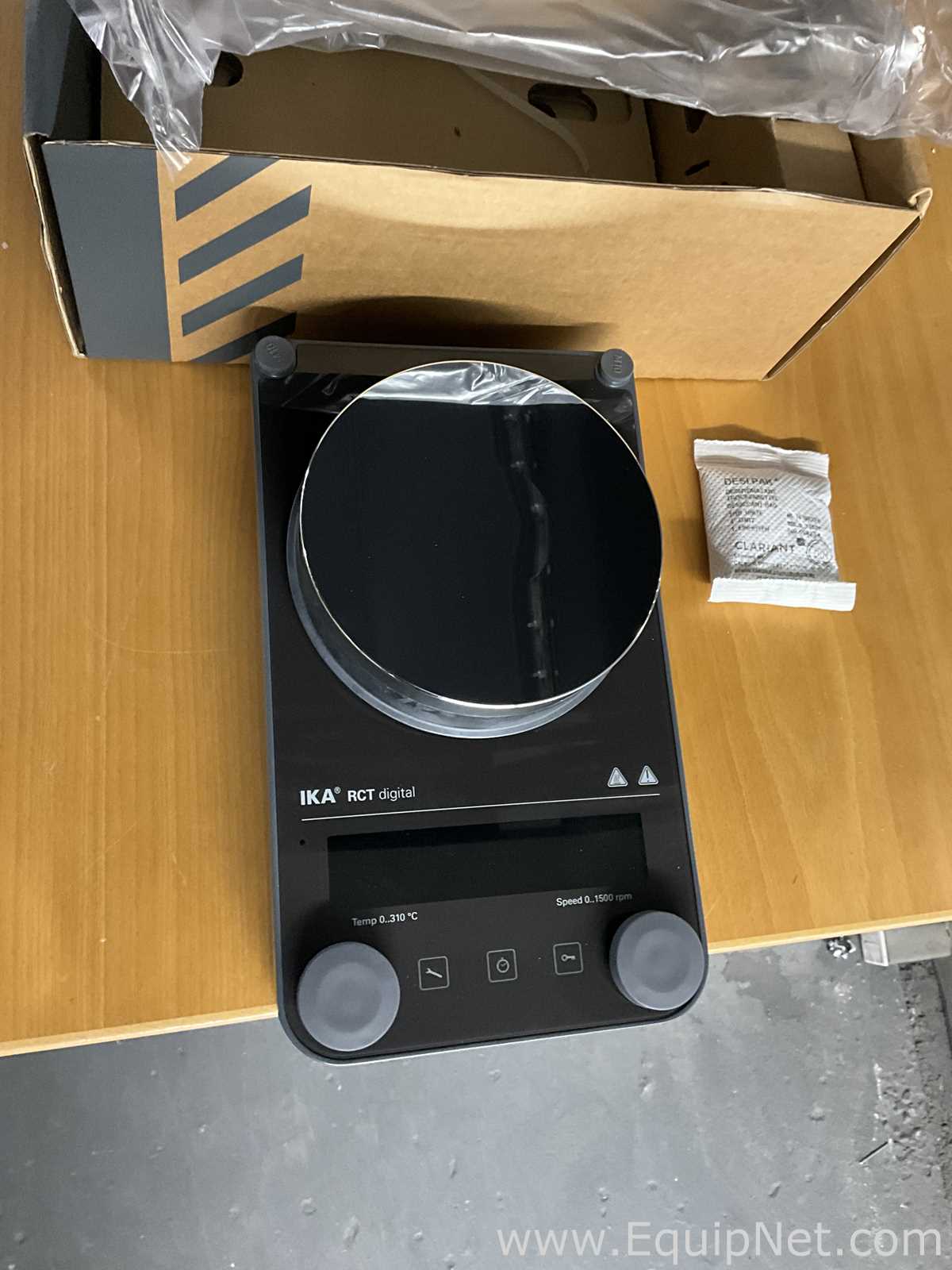 Agitador e Placa de Aquecimento IKA RCT Digital S002. Sem Uso