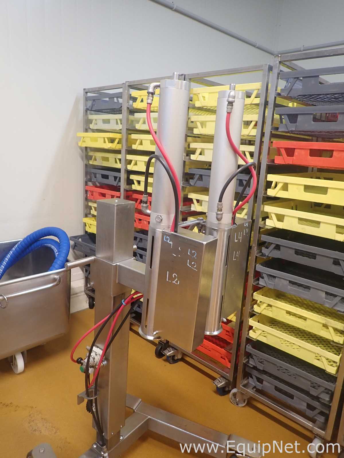 Hunter Filling Systems Series 300 Volumetric Filler