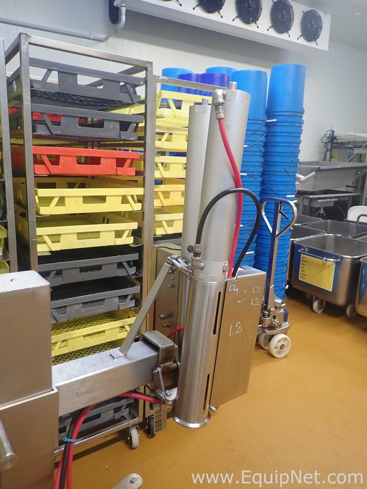 Hunter Filling Systems Series 300 Volumetric Filler