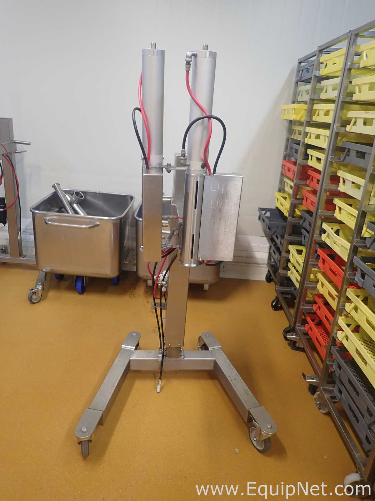 Hunter Filling Systems Series 300 Volumetric Filler