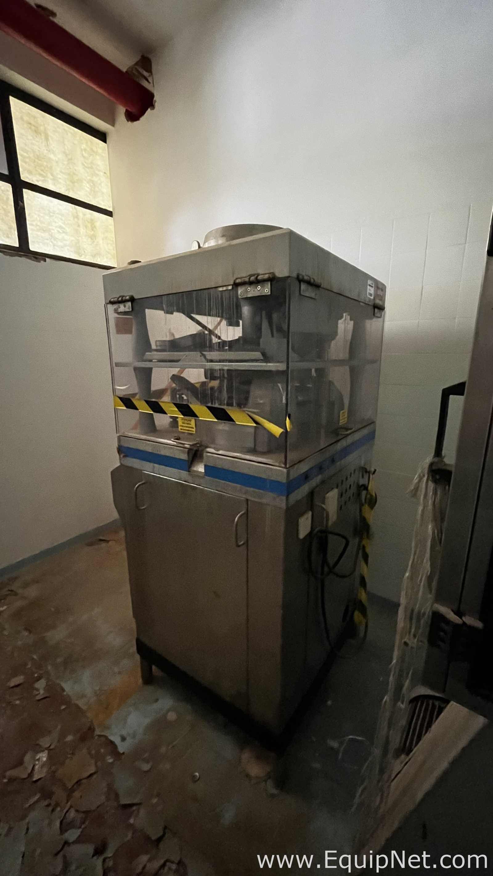 Riva DD-3 Tablet Pre-Compression and Compression Press - SCRAP