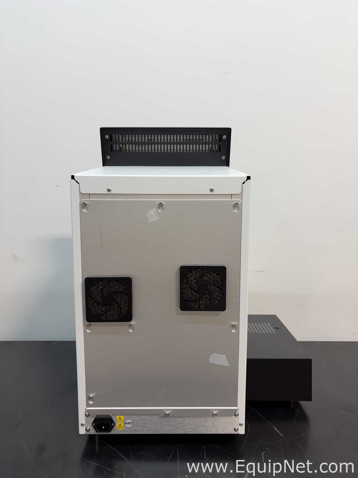 Perkin Elmer LabChip GX II Touch HT Protein and Nucleic Acid Characterization System