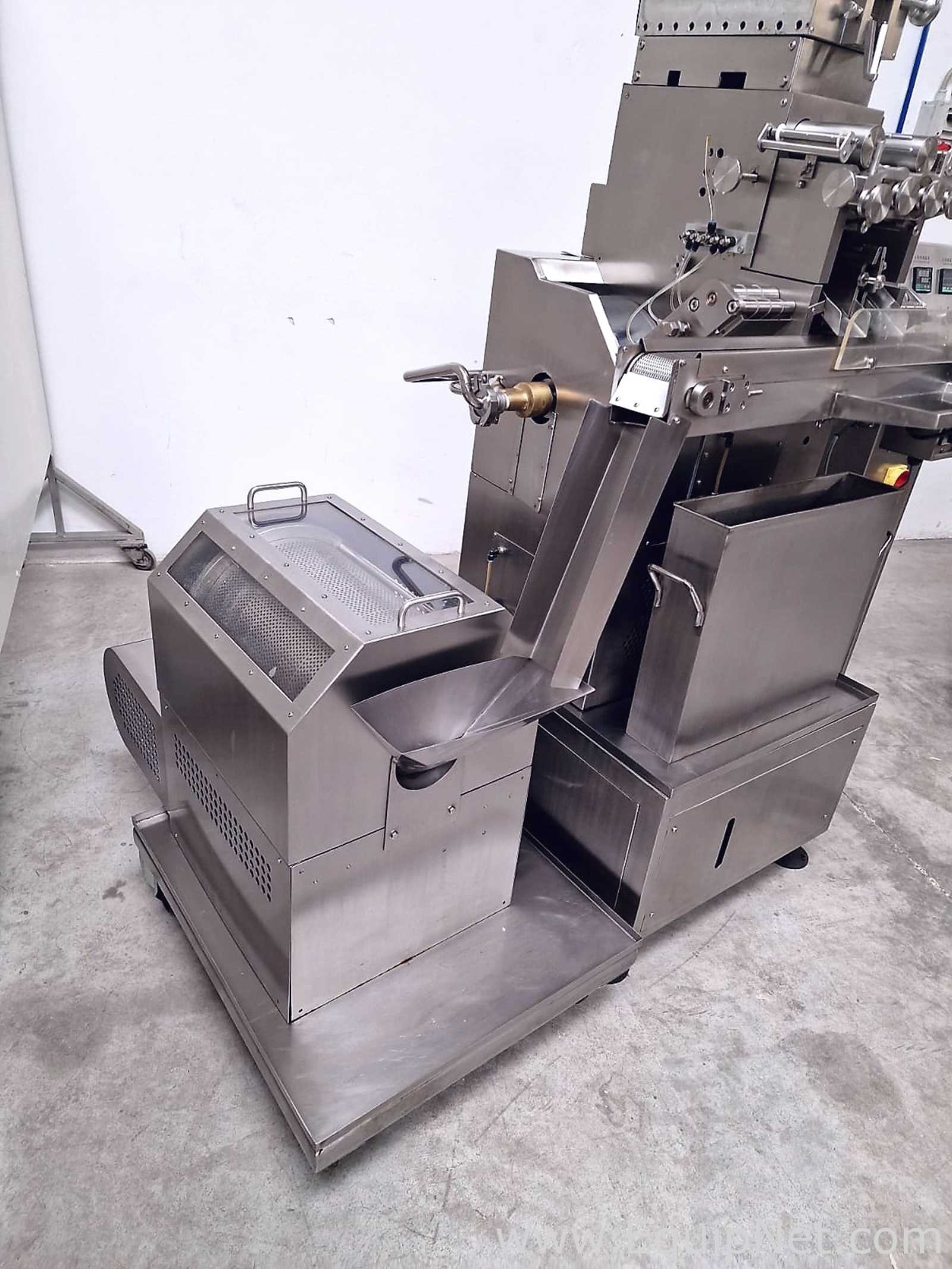 Máquina para Encapsulamento de Gel Mole Zhejiang Fuchang Machinery Co. LTD RG0.8-110A