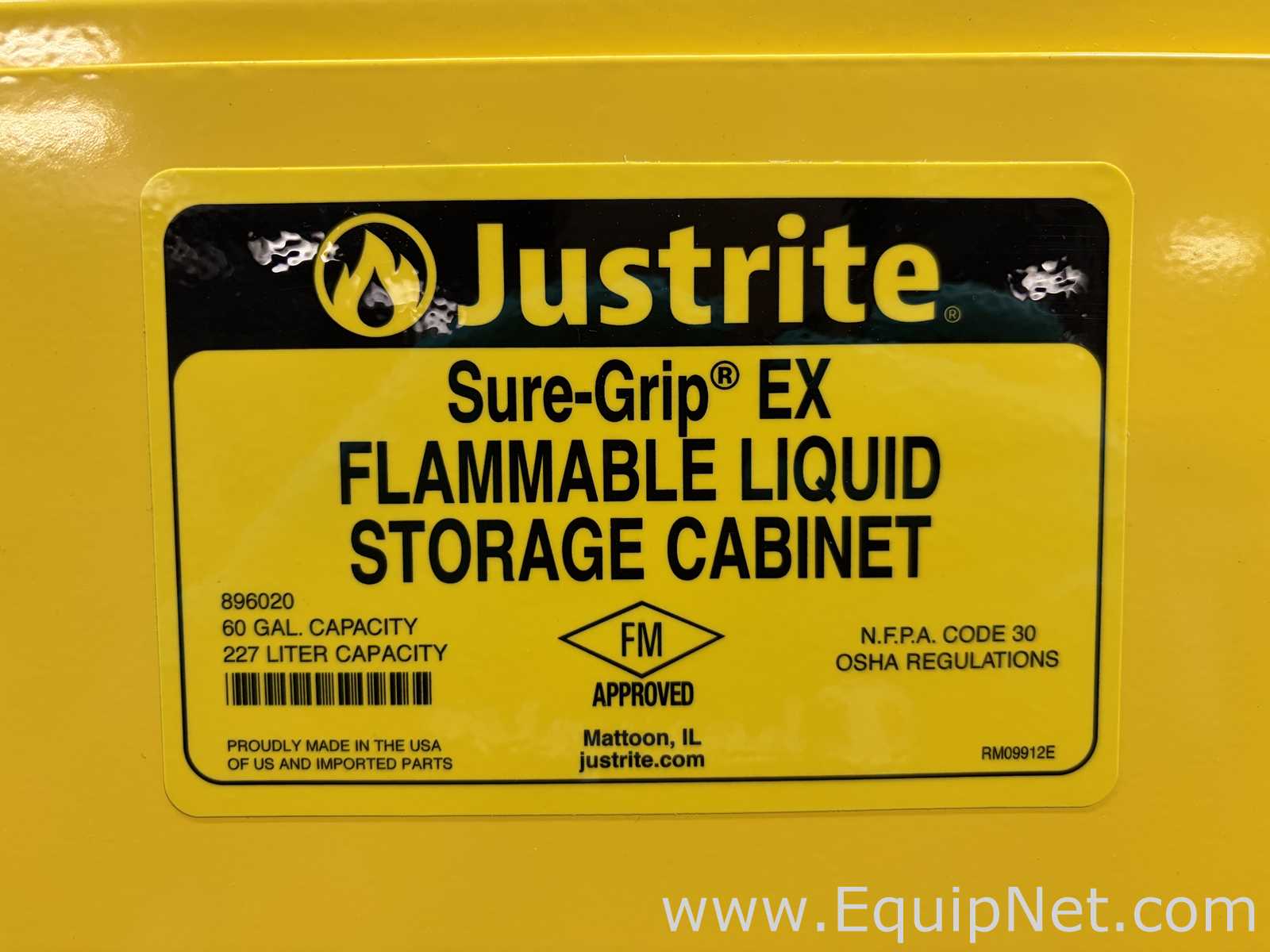 Gabinete de Almacenamiento de Inflamables JustRite Requisitos de aire 60 GALS.  60 Galones