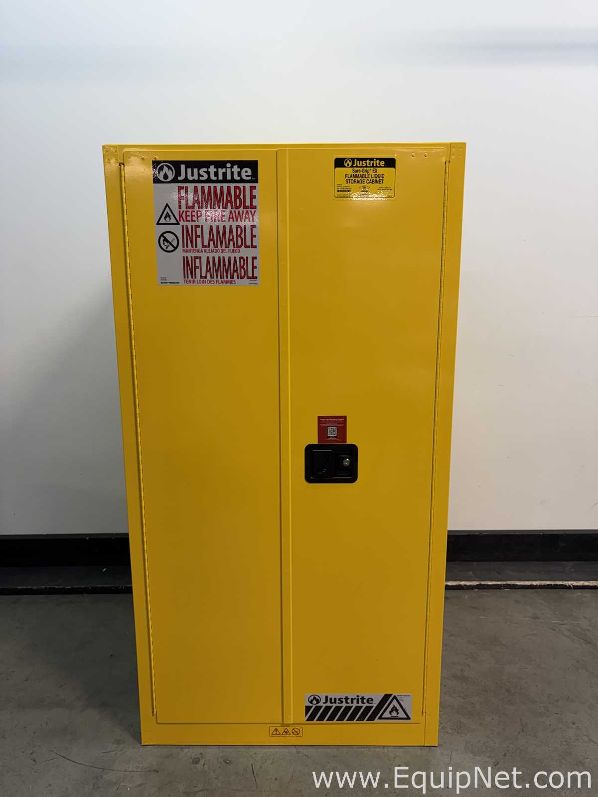 Gabinete de Almacenamiento de Inflamables JustRite Requisitos de aire 60 GALS.  60 Galones