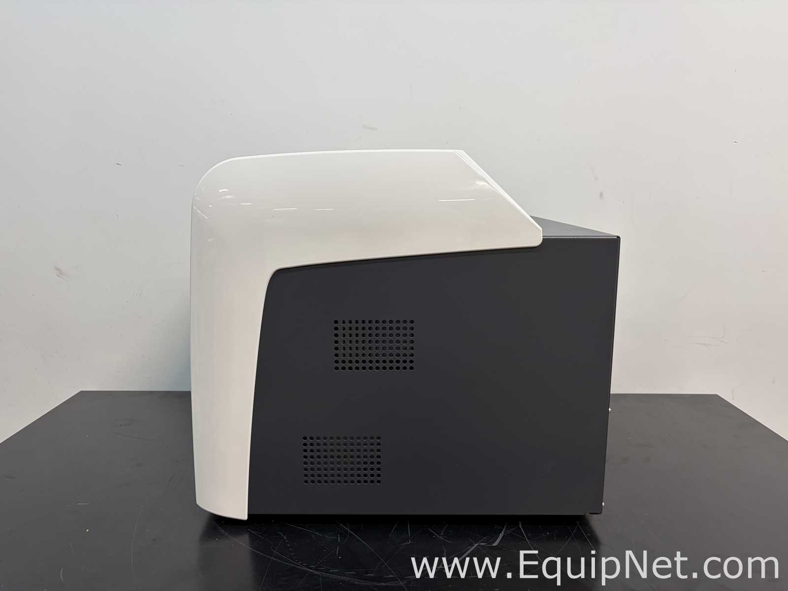 Thermo Scientific Varioskan LUX Spectrophotometer