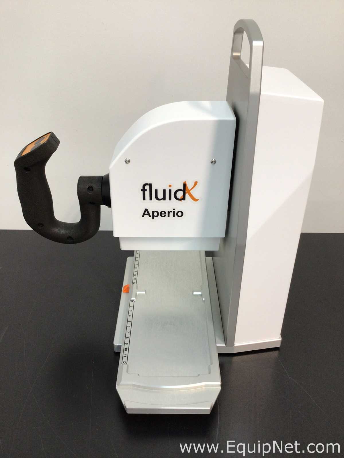 Tampadora FluidX Aperio