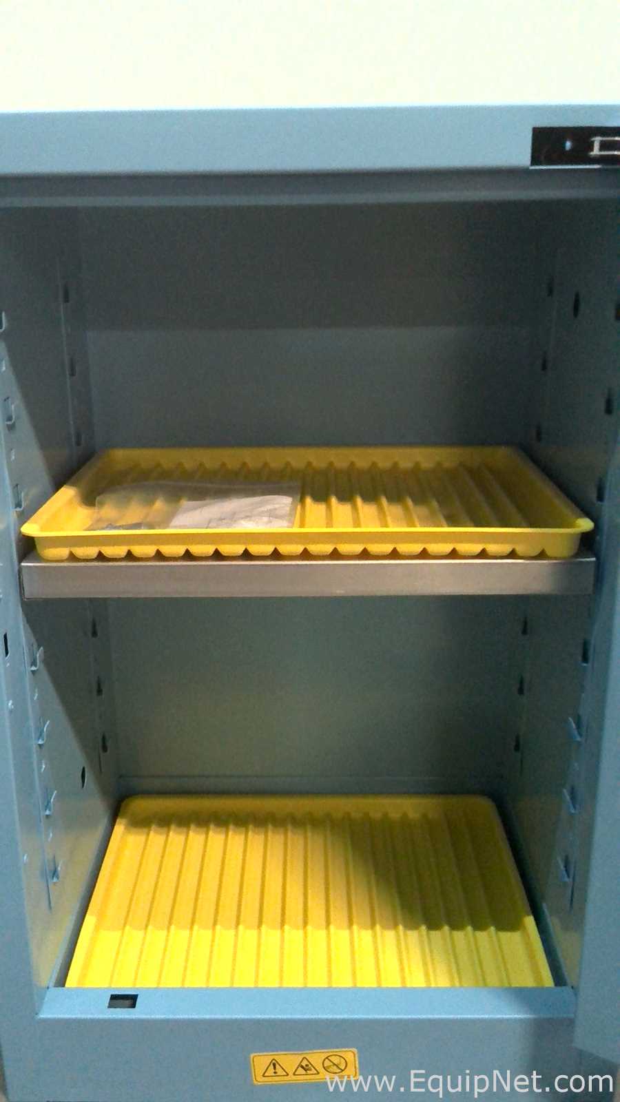 Gabinete de Almacenamiento de Inflamables JustRite Requisitos de aire 12 GALS
