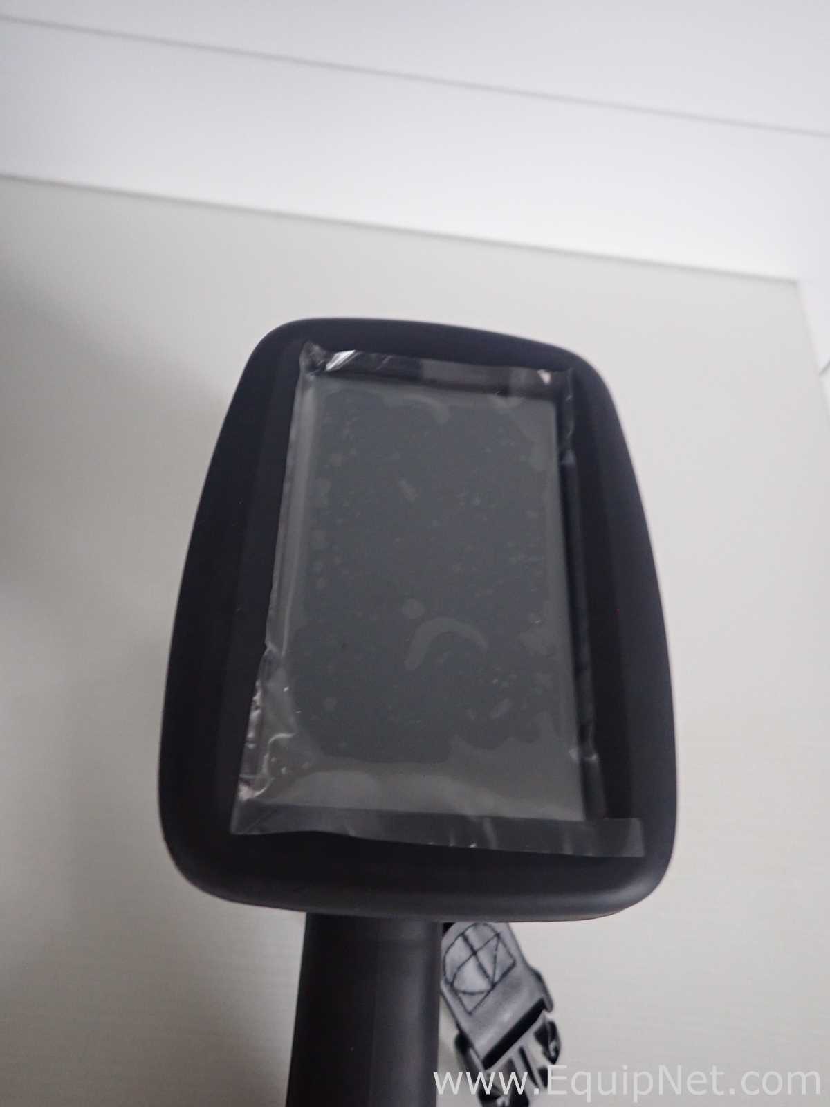 Hitachi X-MET8000 Optimum Handheld XRF Analyzer