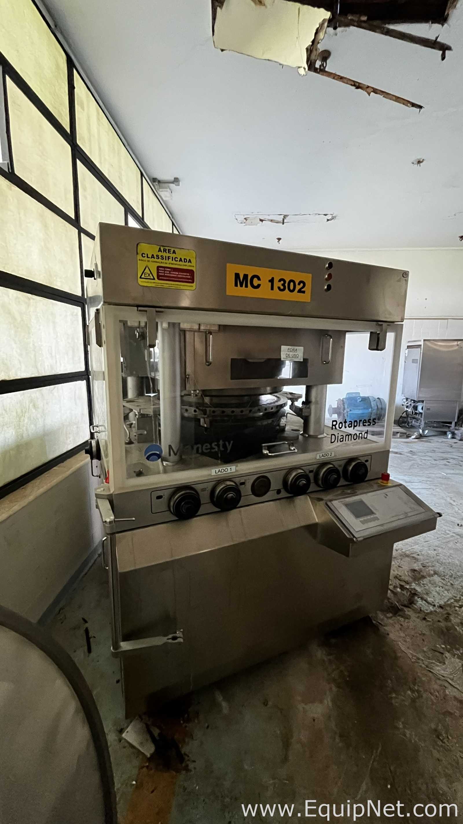 Compressora Rotativa de Comprimidos Manesty Rotapress Diamond