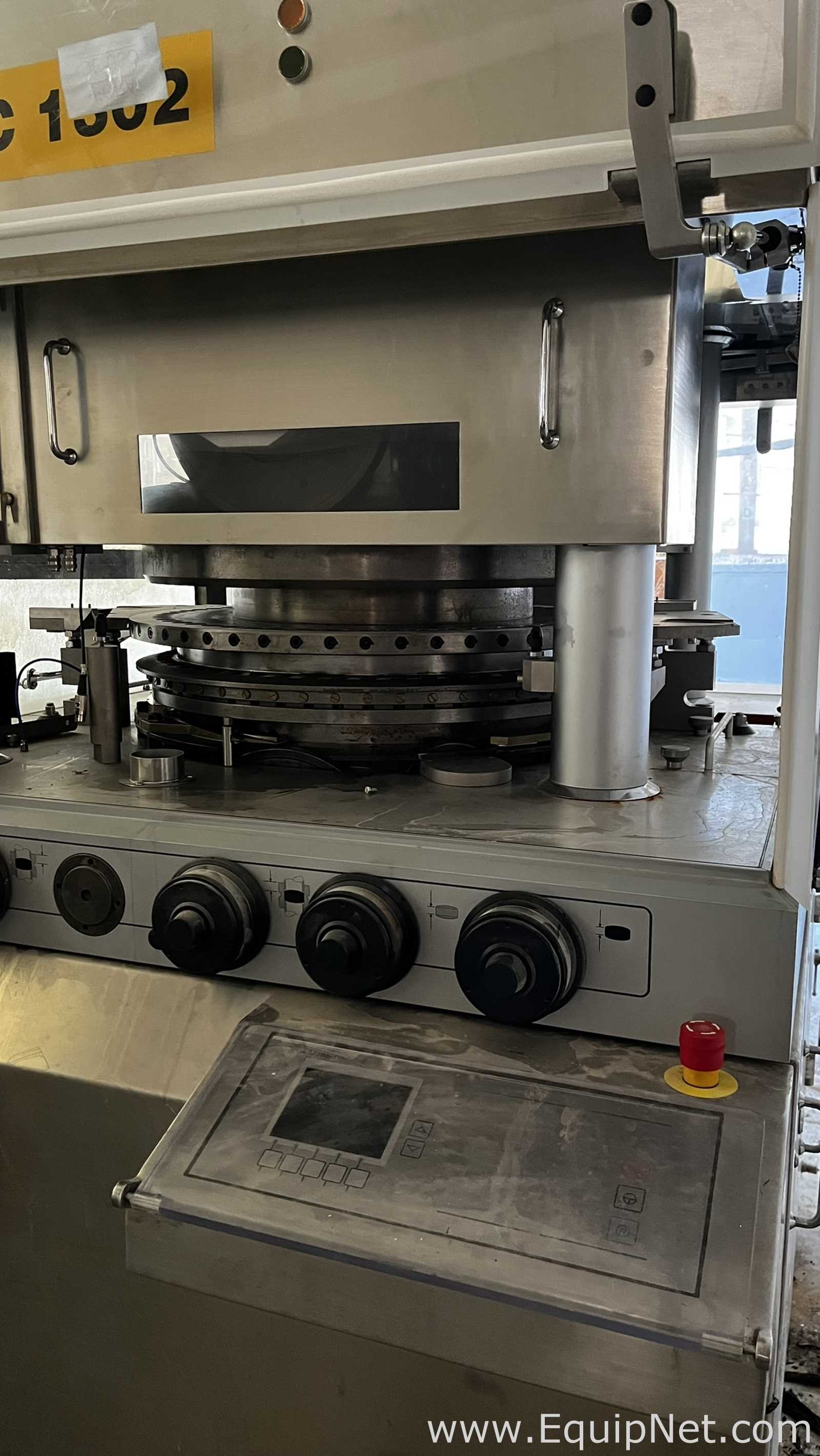 Compressora Rotativa de Comprimidos Manesty Rotapress Diamond