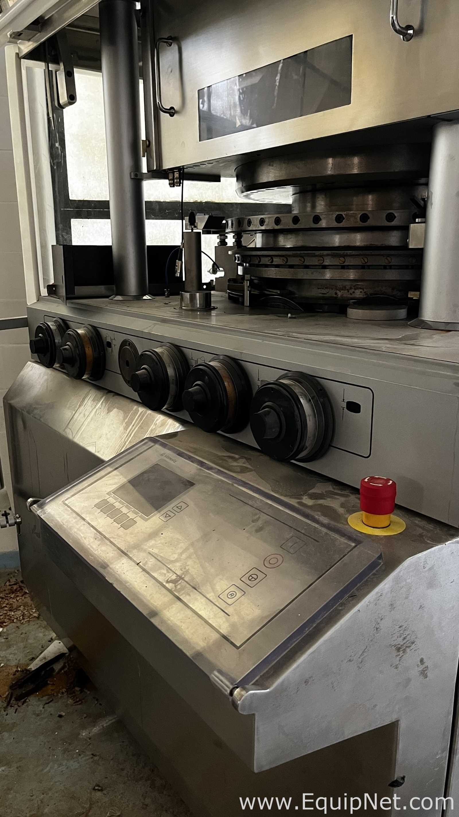 Compressora Rotativa de Comprimidos Manesty Rotapress Diamond