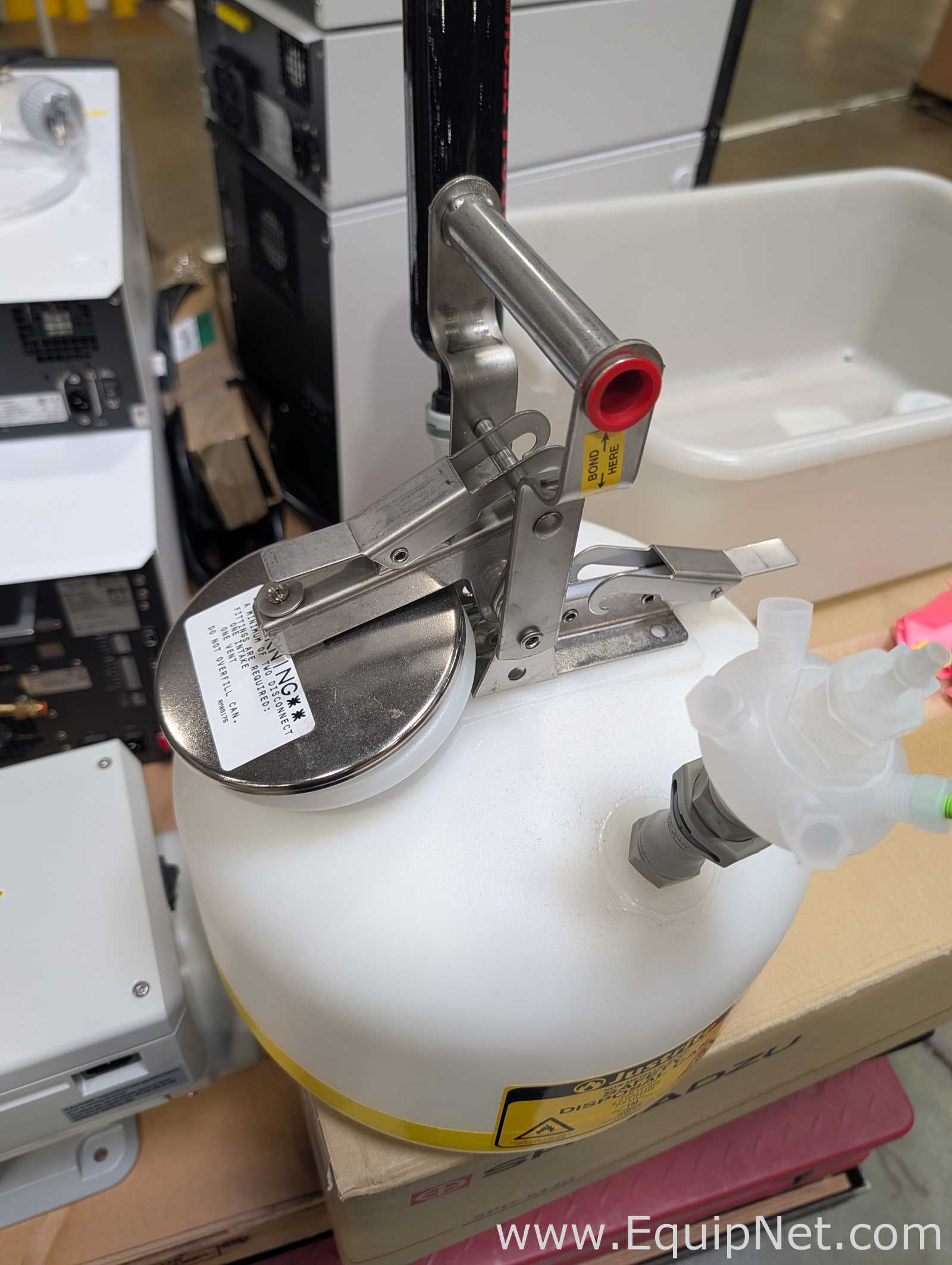 Shimadzu LCMS-2050 Single Quadrupole High-Performance Liquid Chromatograph Mass Spectrometer