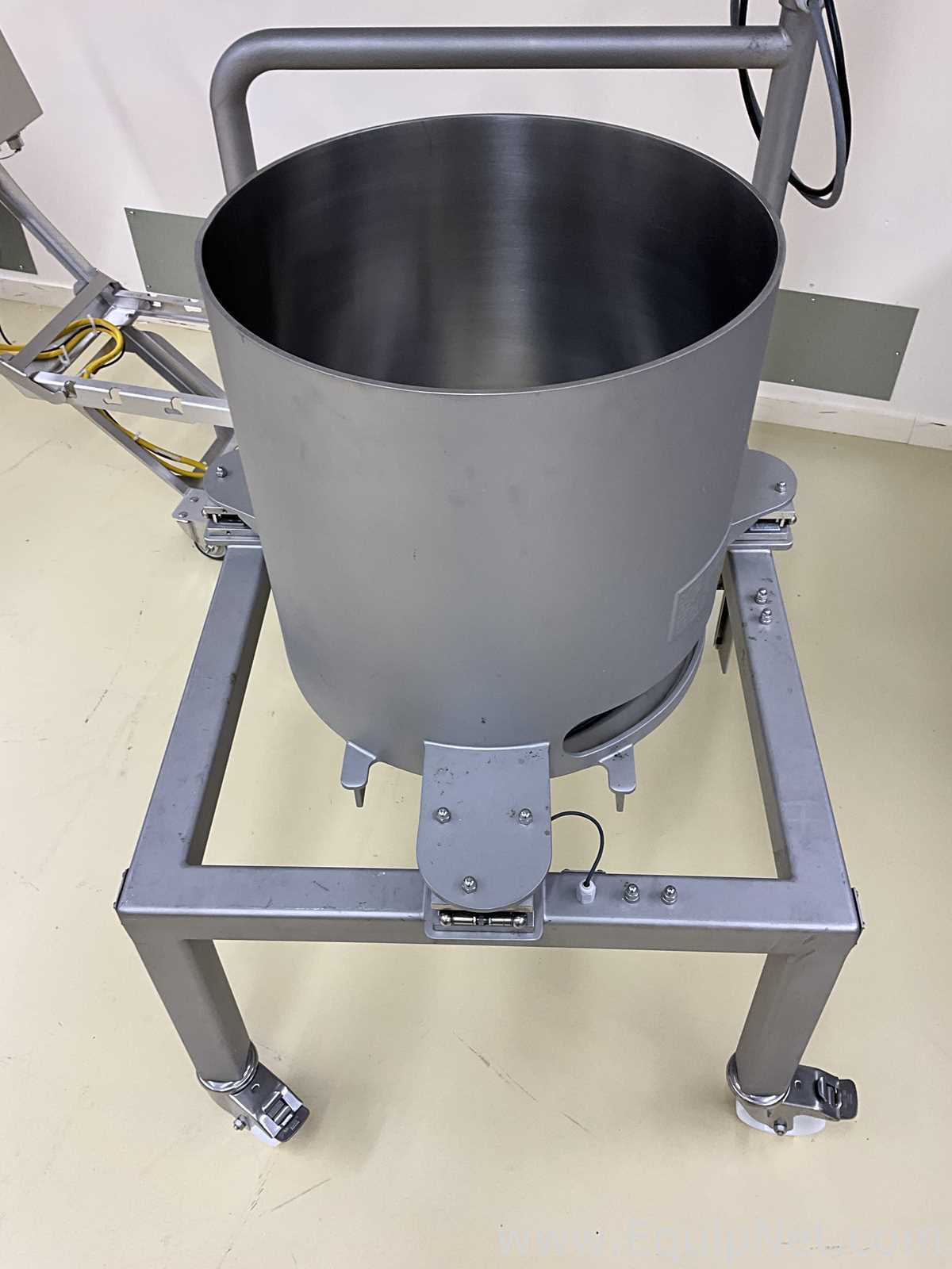 Pall Life Sciences LEV50NR420SLC 50L Single-Use Stainless Steel Mixing System with Pall Driving Unit