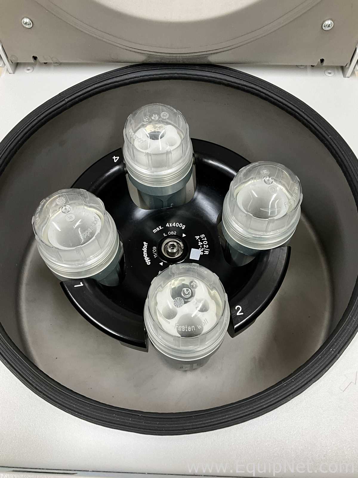 Eppendorf 5702 Laboratory Centrifuge