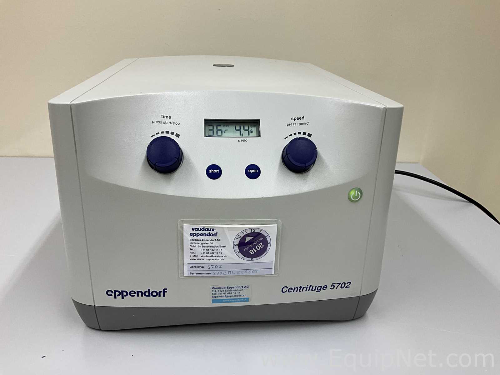 Eppendorf 5702 Laboratory Centrifuge