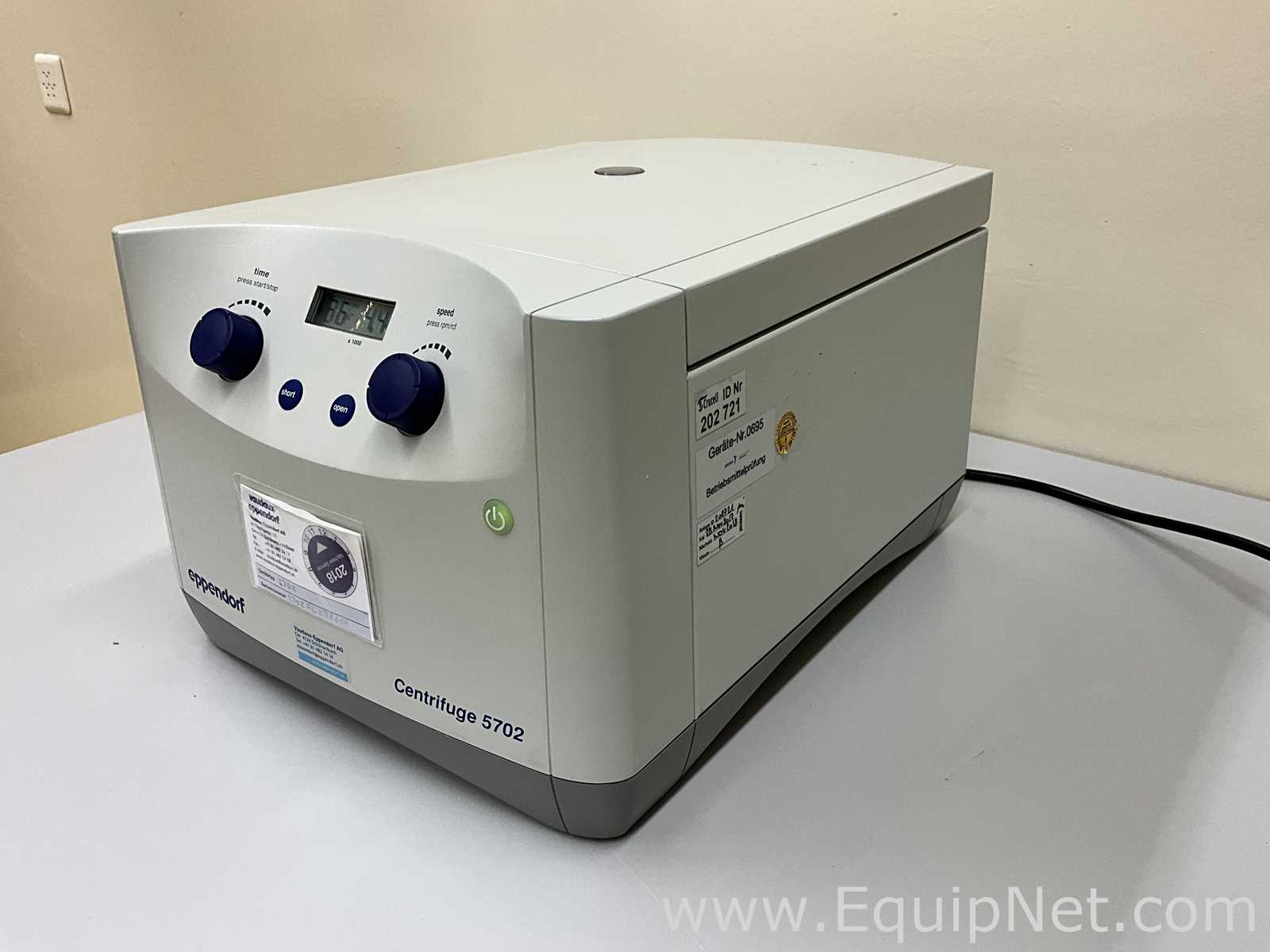 Eppendorf 5702 Laboratory Centrifuge