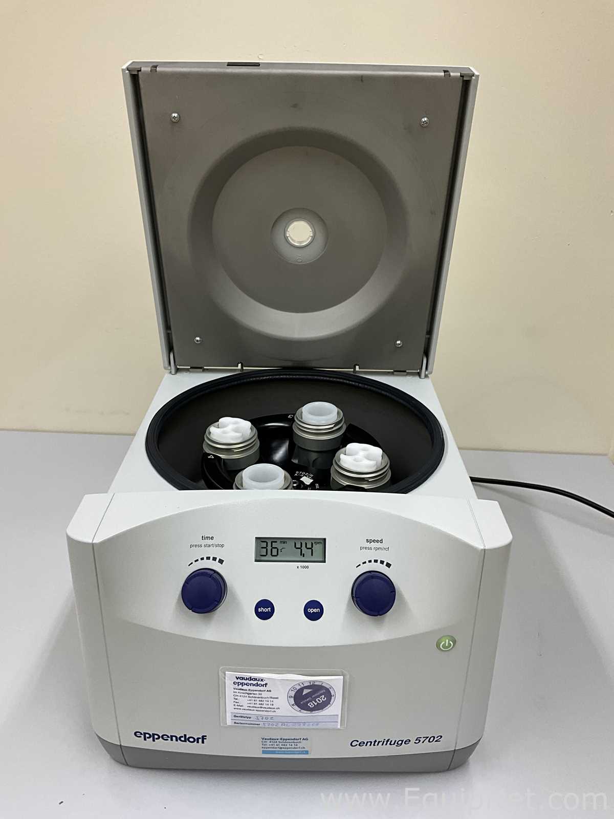 Eppendorf 5702 Laboratory Centrifuge