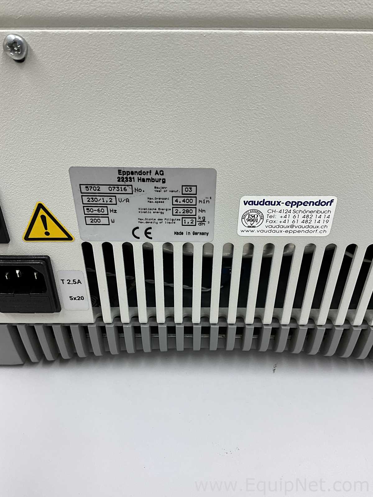 Eppendorf 5702 Laboratory Centrifuge