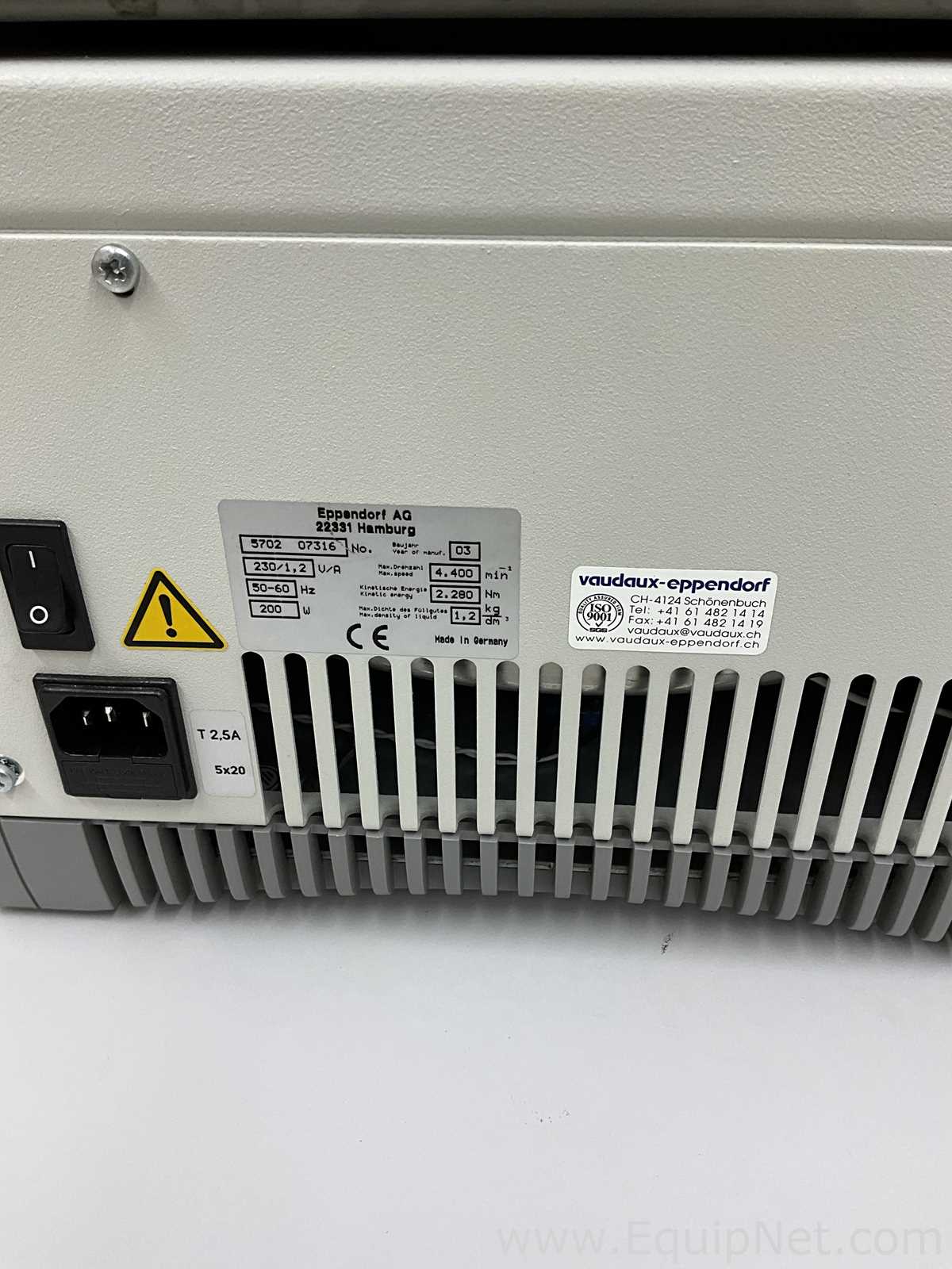 Eppendorf 5702 Laboratory Centrifuge