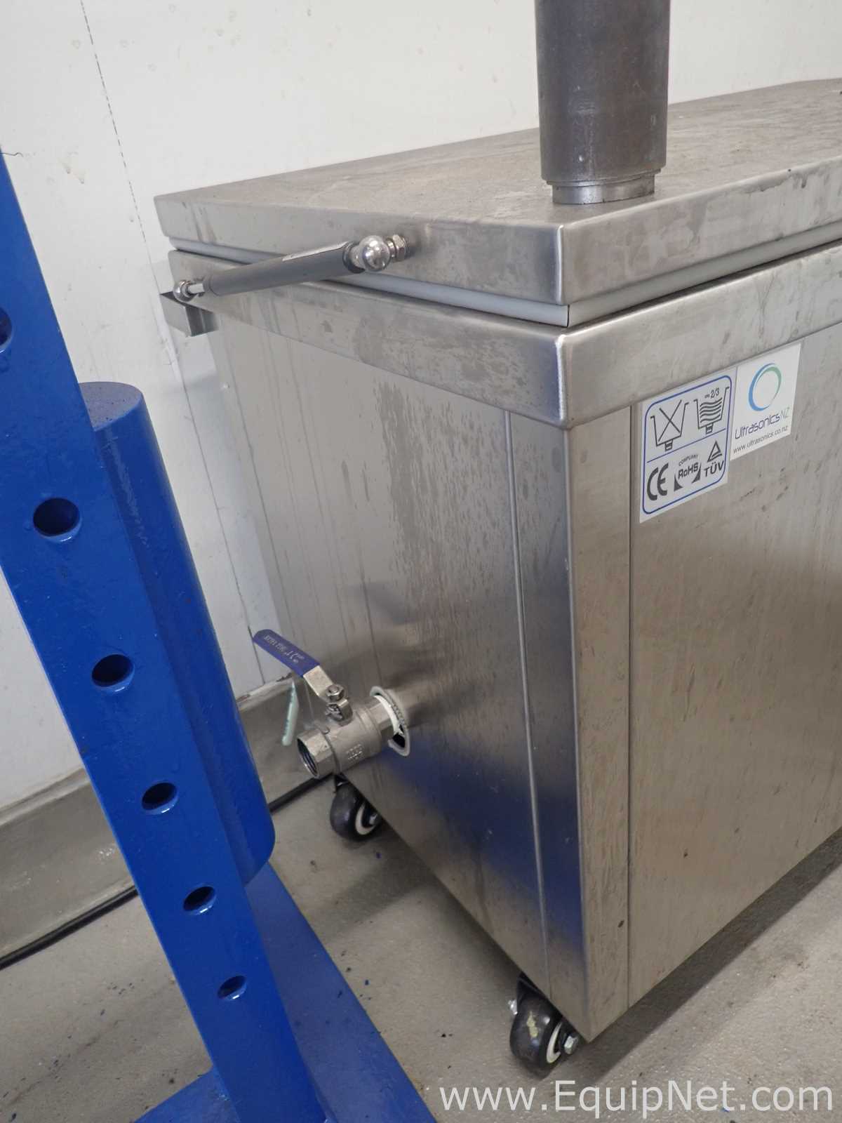 Ultrasonics NZ ULSSL-40 Lt Capacity Industrial Grade Ultrasonic Cleaning Machine