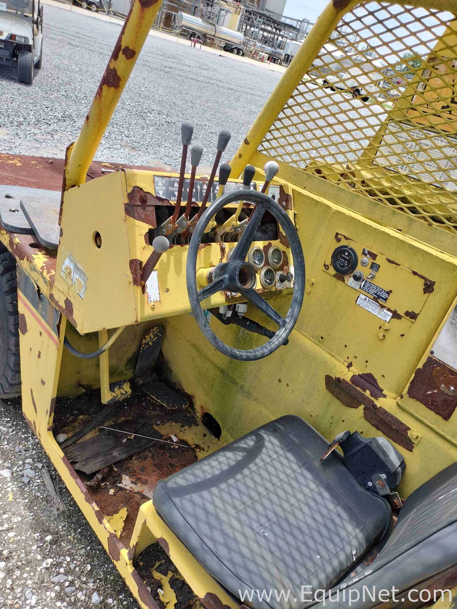 Broderson IC352A Crane