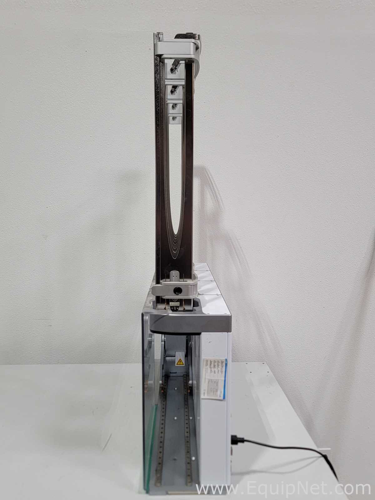 Empilhadora e Manipuladora de MicroPlaca Agilent Technologies 18692-204