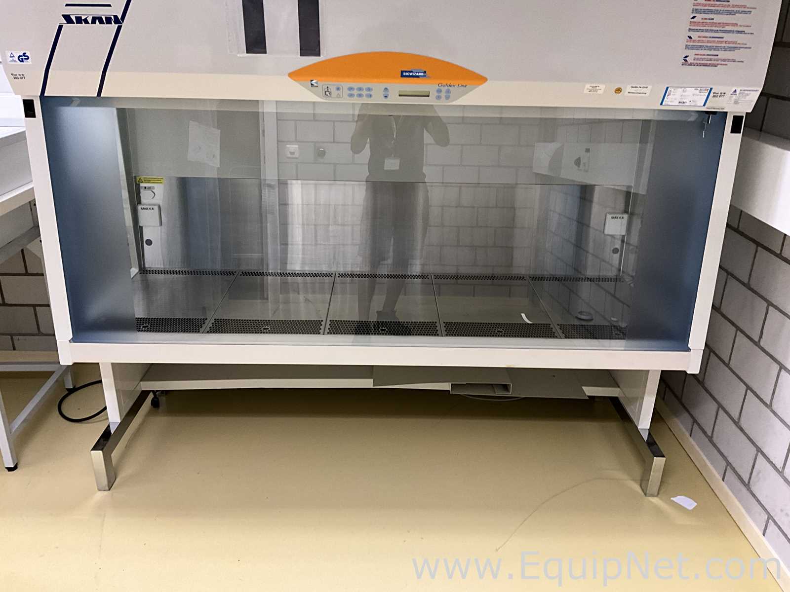 Kojair BioWizard Golden GL-200 Microbiological Safety Cabinet