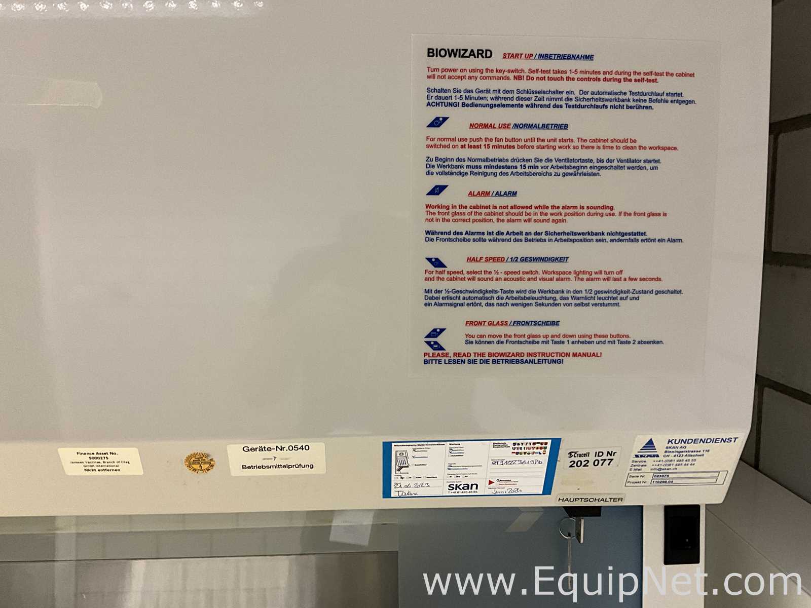 Kojair BioWizard Golden GL-200 Microbiological Safety Cabinet