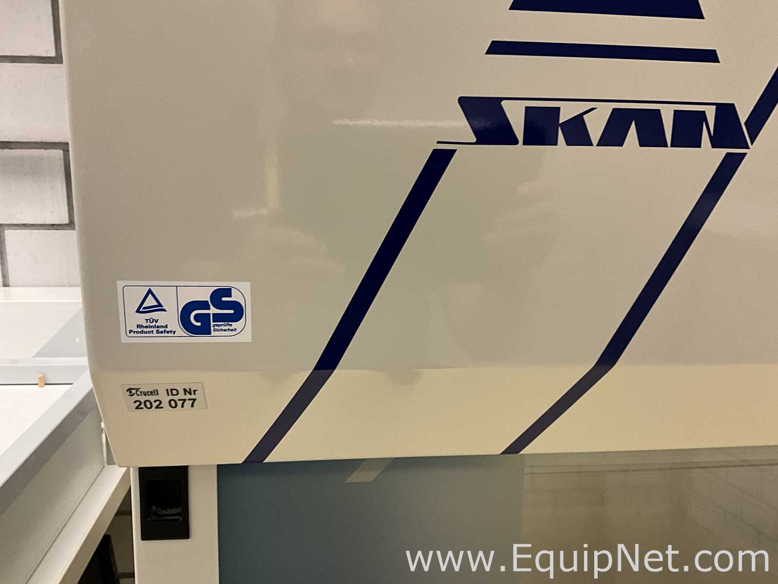 Kojair BioWizard Golden GL-200 Microbiological Safety Cabinet