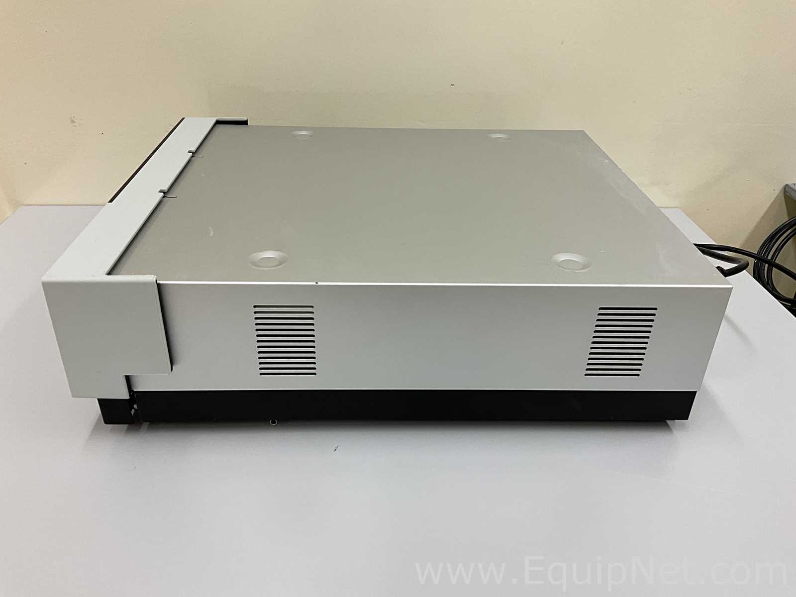 Dionex Corporation Ultimate 3000 UHPLC Plus Focused RS Variable Wavelength Detector