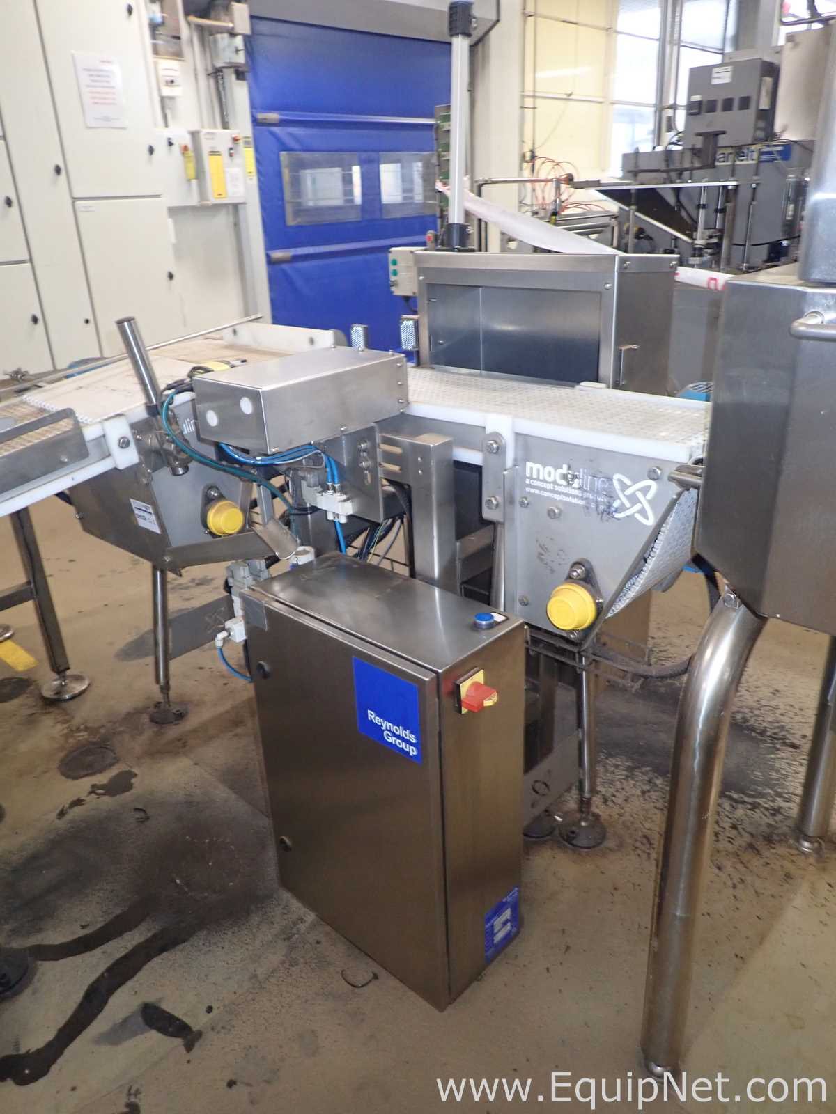 Moduline Stainless Steel Mat Top Conveyor with Cognex Barcode Reader