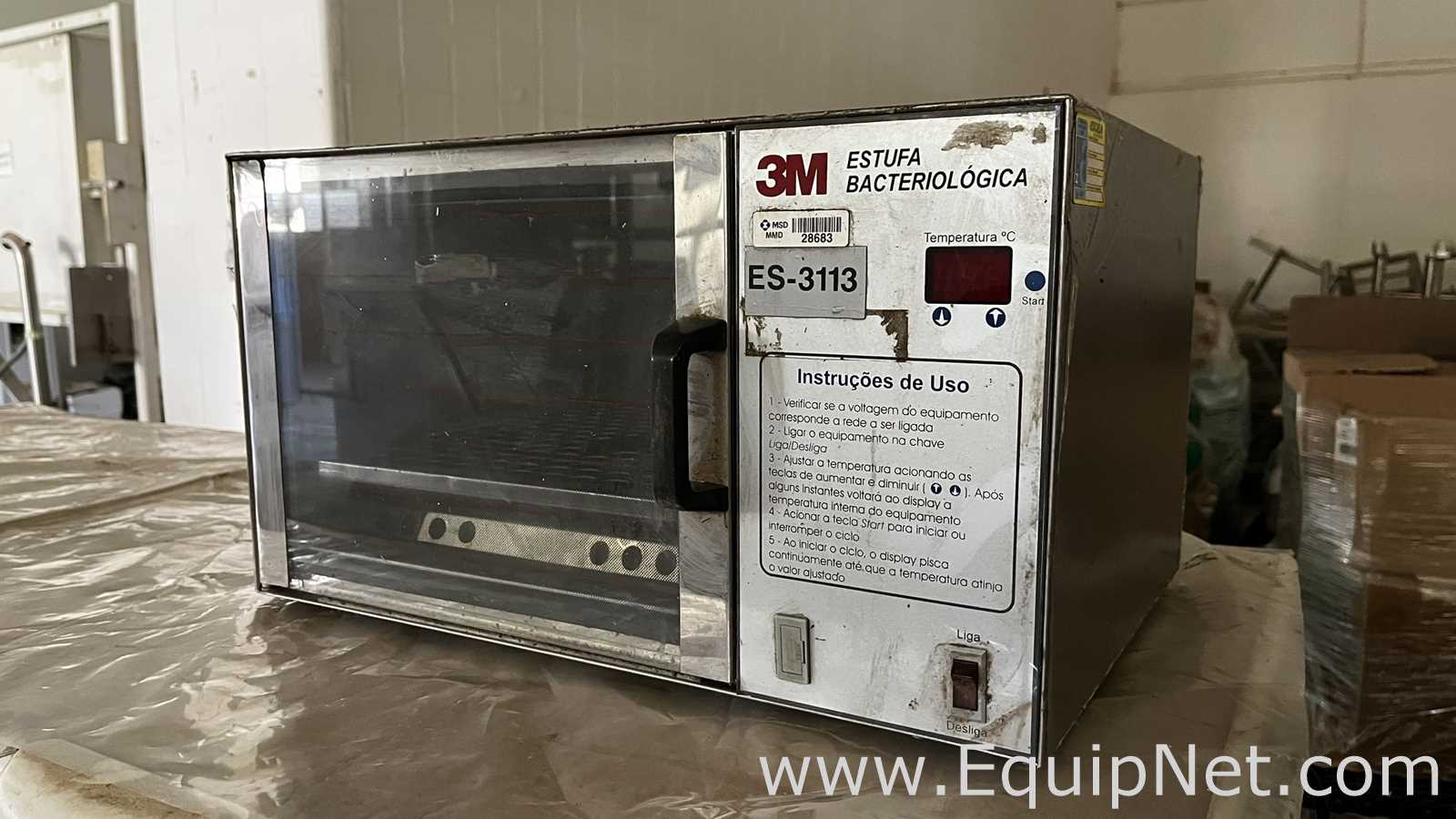 3M Bacteriological Incubator