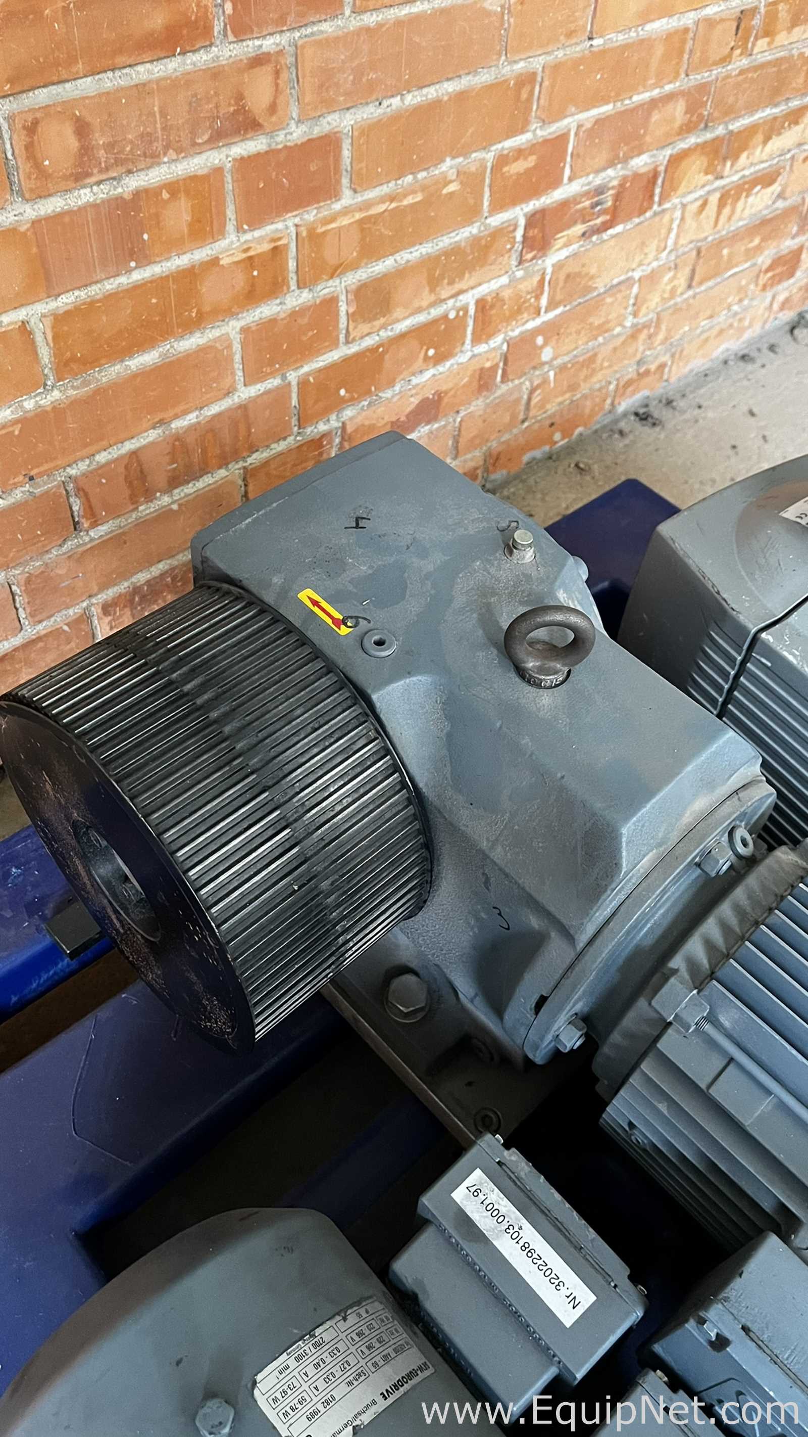 Lote de Motores, Motoredutores e Bomba de Vácuo