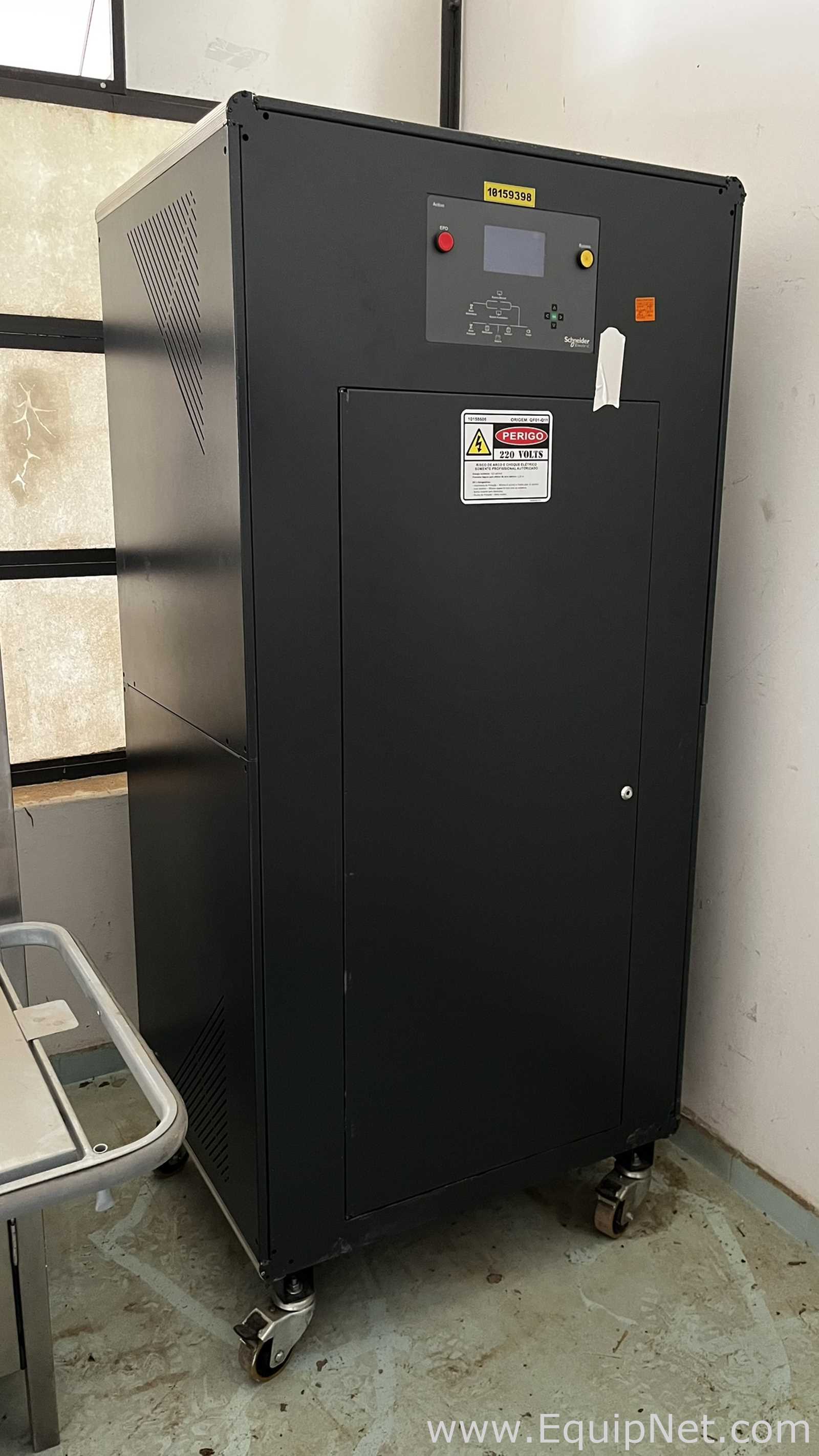 Línea de Fuente de Alimentación Schneider Electric Active 1000