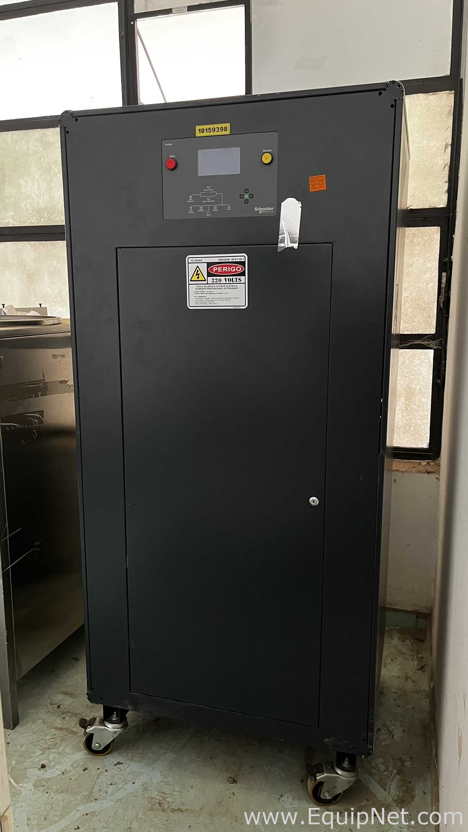 Línea de Fuente de Alimentación Schneider Electric Active 1000